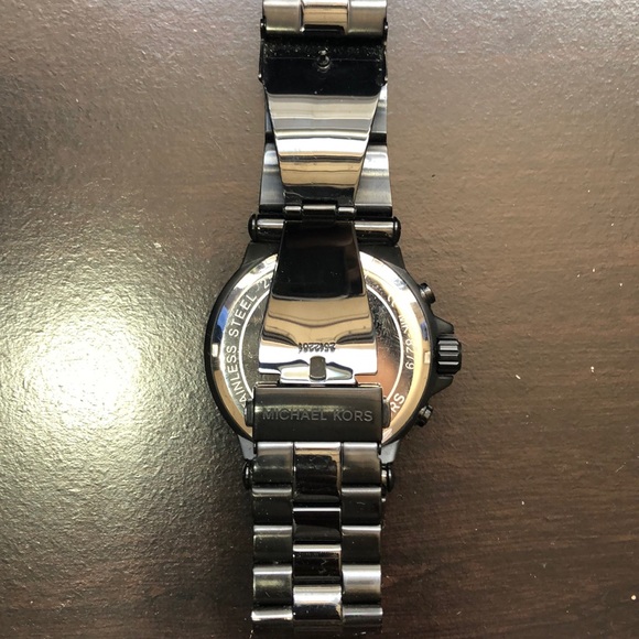 BLACK Michael Kors watch - Picture 3 of 6